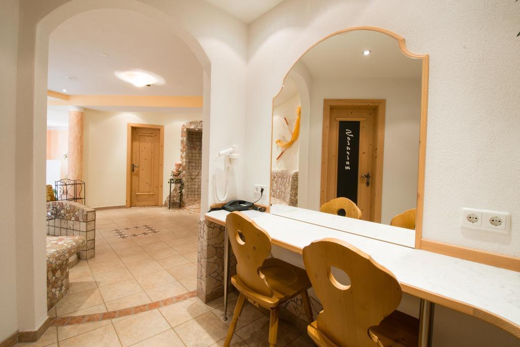 Hotel Garni Mathonerhof Ischgl Habitación foto